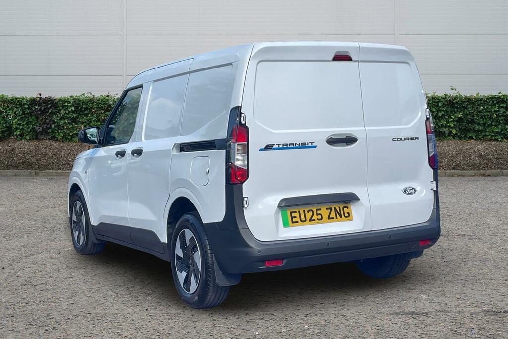 Ford Transit Courier 100Kw 43Kwh Trend Van EU25ZNG White #2