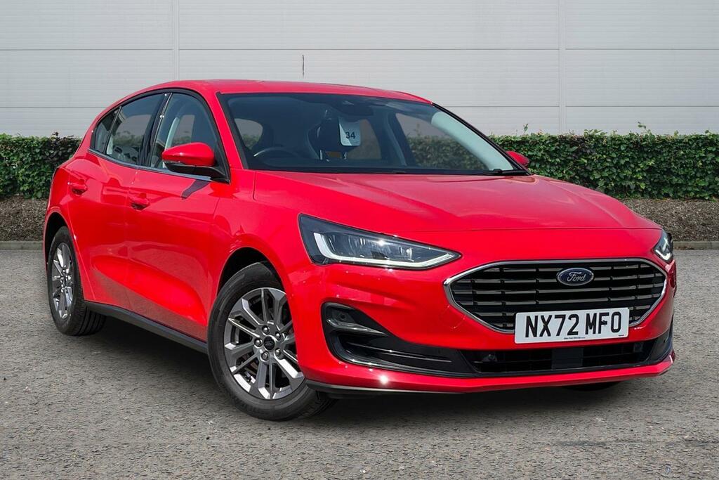Ford Focus 1.0 Ecoboost Hybrid Mhev 155 Titanium Red