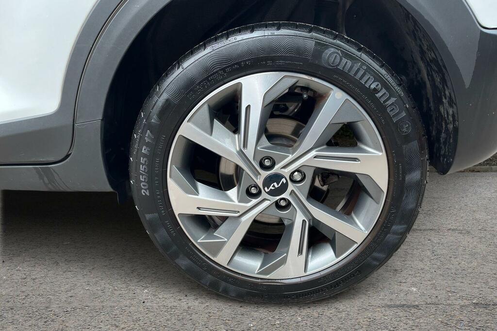 Kia Stonic 1.0T Gdi 48V 98 Gt-line S Dct LL74ATK White #6
