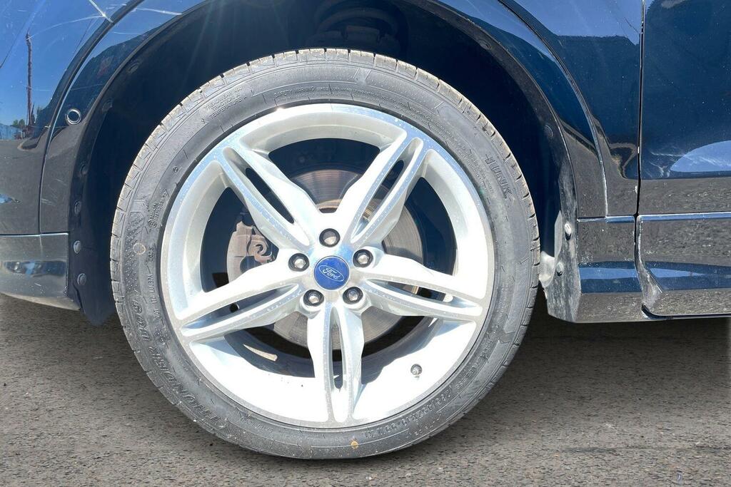 Ford Kuga 2.0 Tdci 180 Titanium X Sport Powershift Black #6