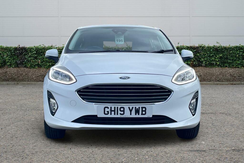 Ford Fiesta 1.1 Zetec GH19YWB White #2