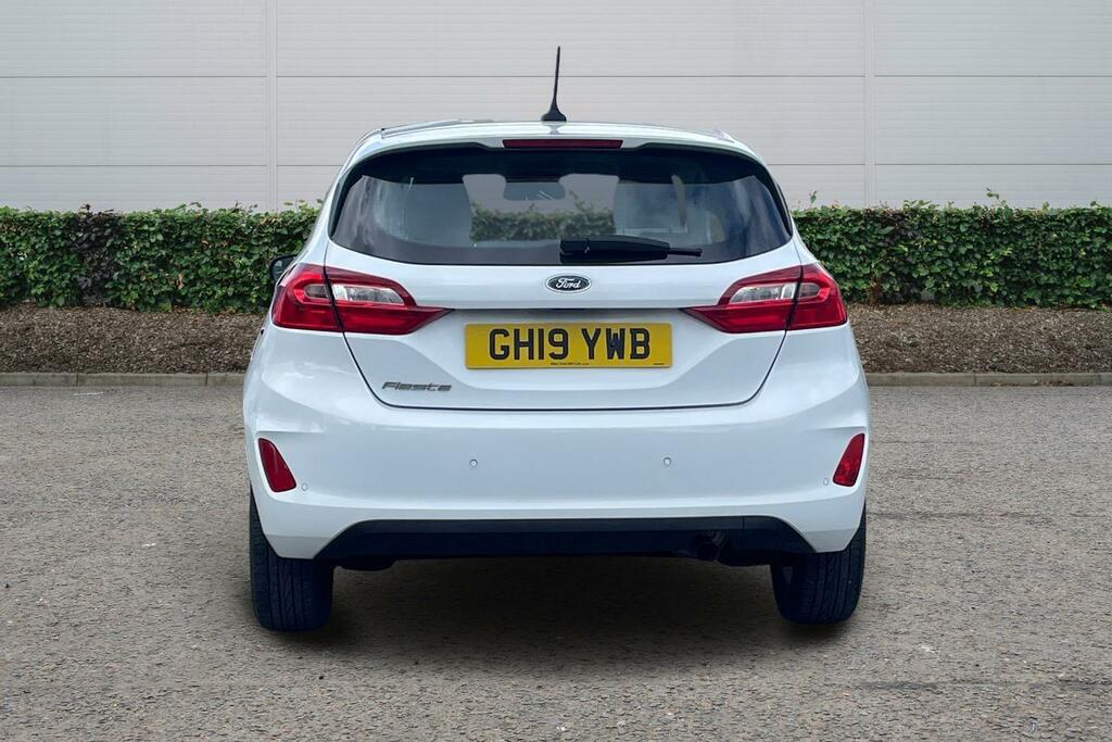 Ford Fiesta 1.1 Zetec GH19YWB White #4
