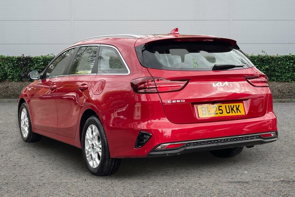 Kia Ceed 1.5T Gdi Isg 138 2 BL25UKK Red #2