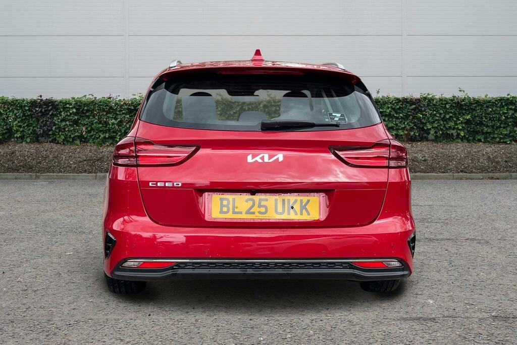 Kia Ceed 1.5T Gdi Isg 138 2 BL25UKK Red #5