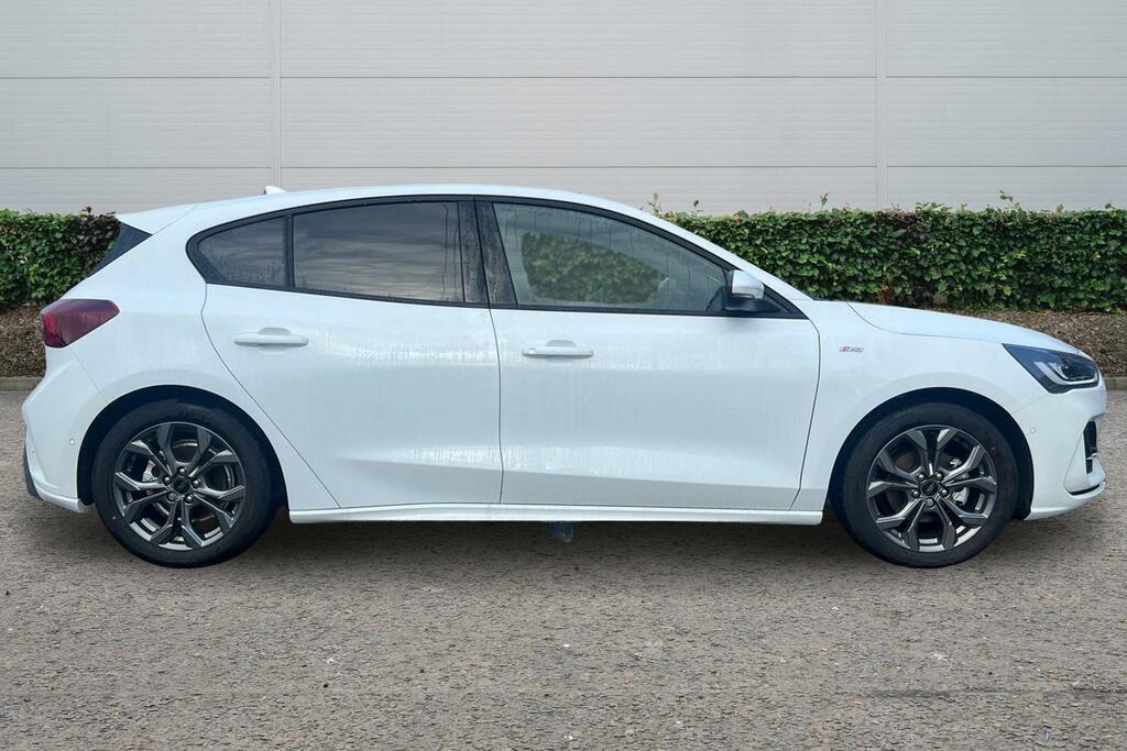 Ford Focus 1.0 Ecoboost Hybrid Mhev 155 St-line GF75NLG White #3