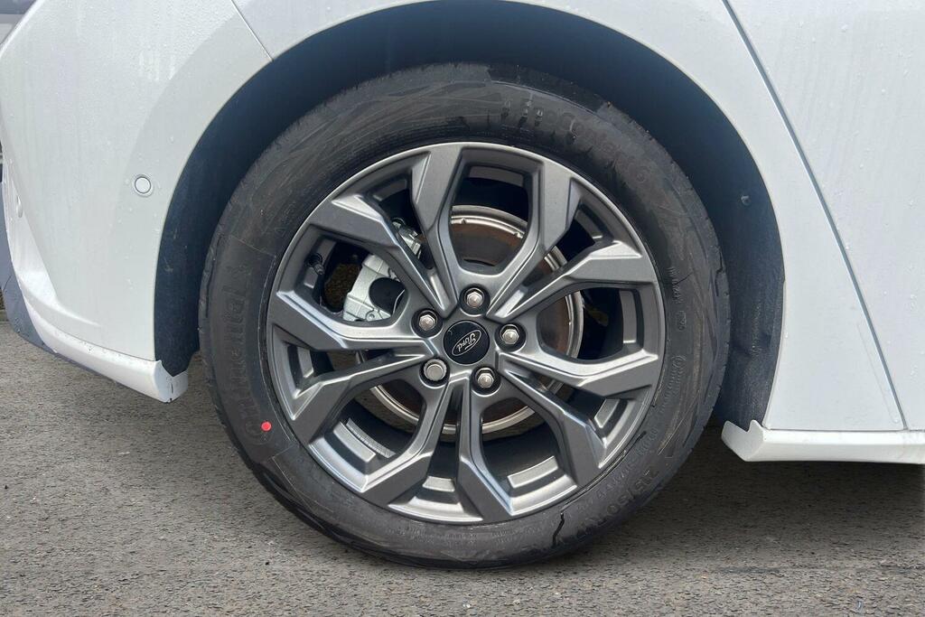 Ford Focus 1.0 Ecoboost Hybrid Mhev 155 St-line GF75NLG White #6