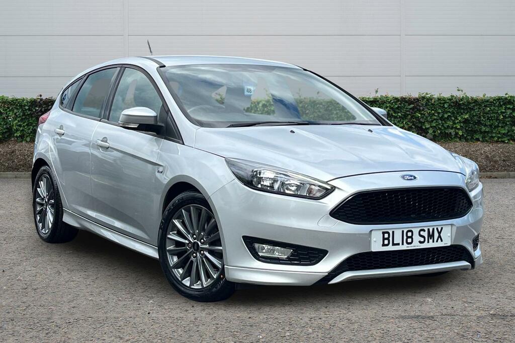 Ford Focus 1.0 Ecoboost 140 St-line Navigation Silver
