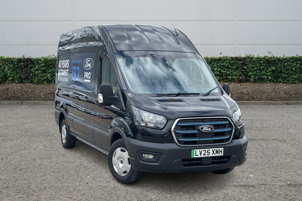 Ford Transit Custom 198Kw 68Kwh H3 Trend Van Dap Black