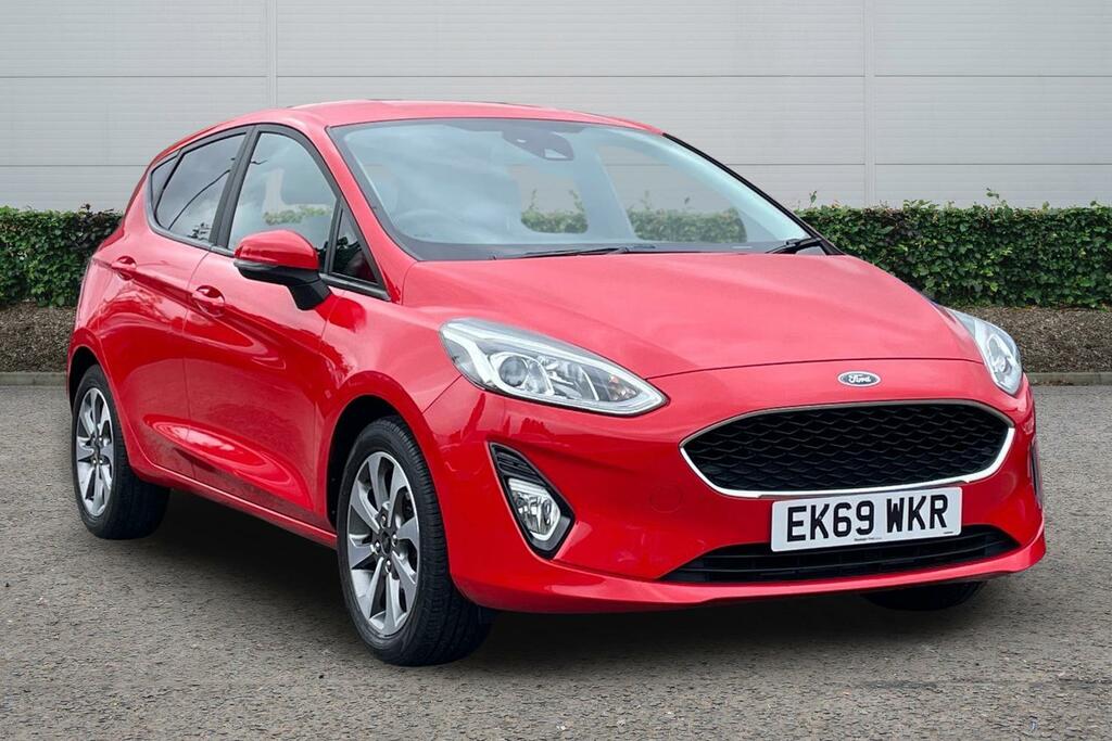 Ford Fiesta 1.1 Trend Red