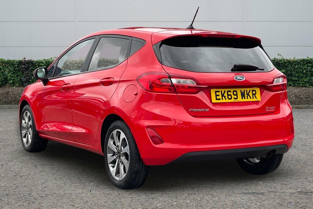 Ford Fiesta 1.1 Trend EK69WKR Red #2