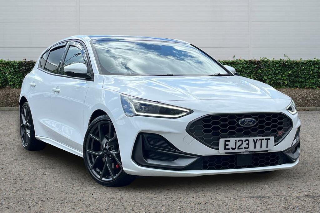 Ford Focus 2.3 Ecoboost St White