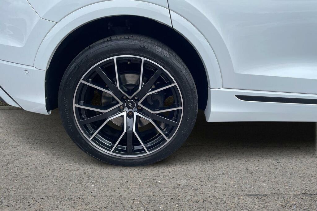 Audi Q8 55 Tfsi Quattro Black Edition Tiptronic White #6
