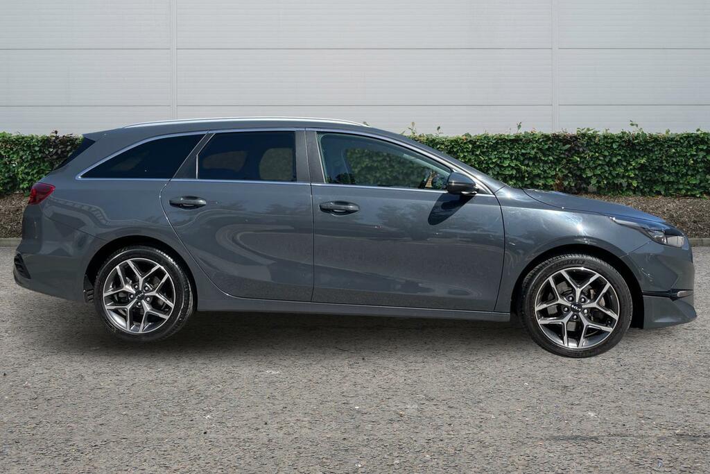 Kia Ceed 1.5T Gdi Isg 138 3 YE23GHO Grey #3