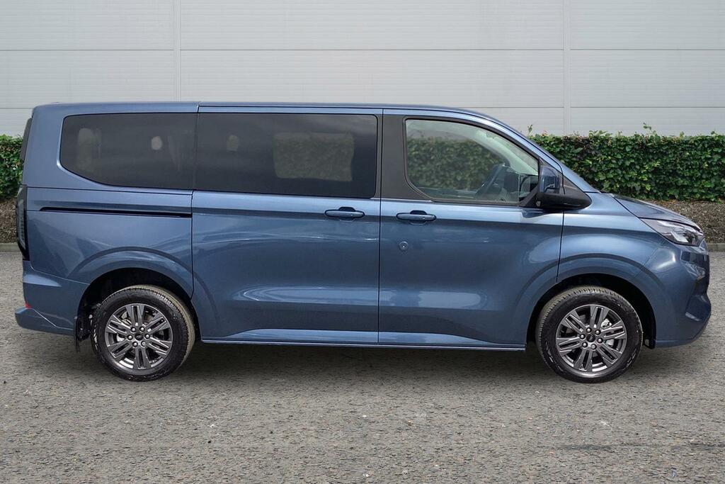Ford Tourneo Custom 2.0 320 Ecoblue Titanium Minibus Double Cab Di Blue #3