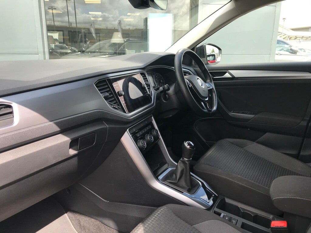 Volkswagen T-Roc 1.0 Tsi Active Suv Euro 6 Ss MD21BUW  #2