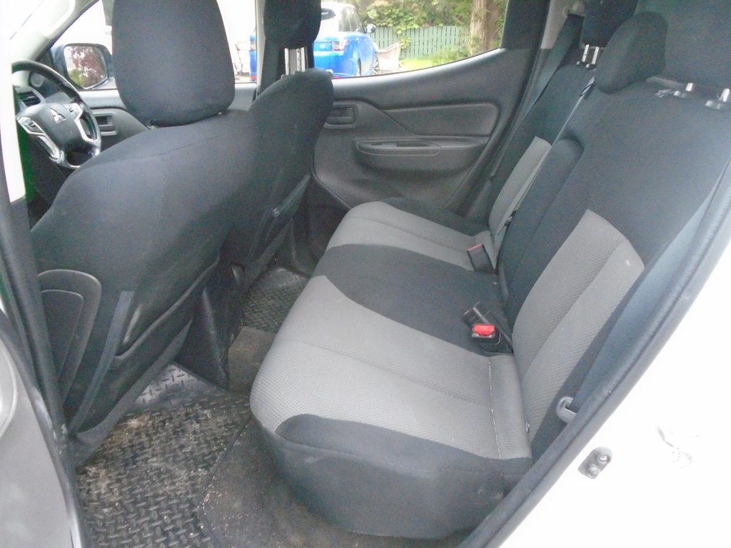 Mitsubishi L200 4-Life. WP18LTK White #5