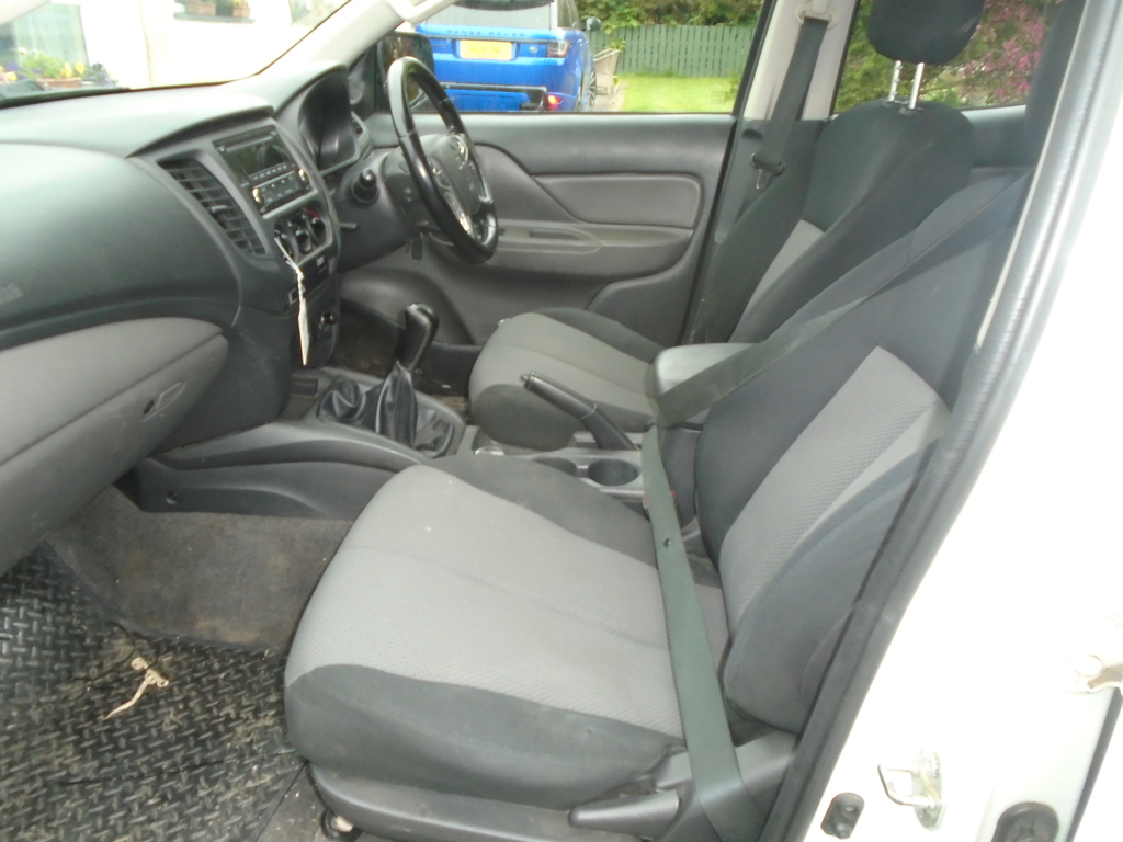 Mitsubishi L200 4-Life. WP18LTK White #4
