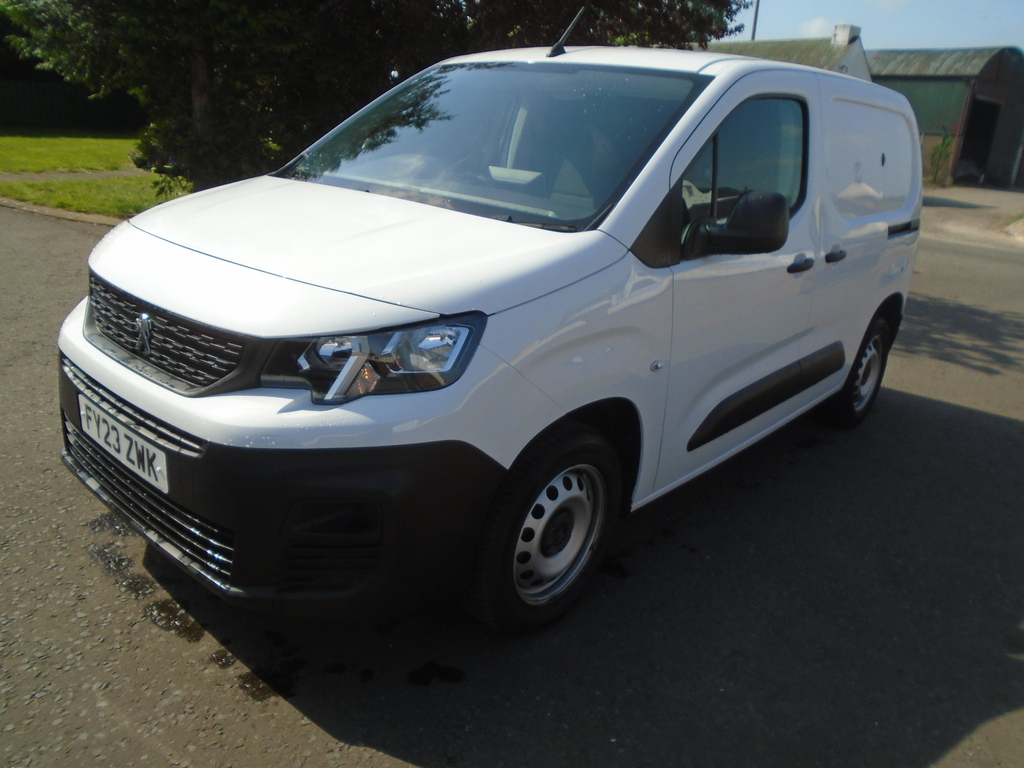 Peugeot Partner Professional 100Hp. FY23ZWK White #2