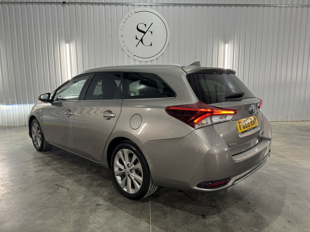 Toyota Auris Estate 1.8 Vvt-h Excel 201565 FG65RNY Brown #4