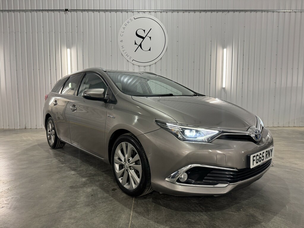 Toyota Auris Estate 1.8 Vvt-h Excel 201565 Brown