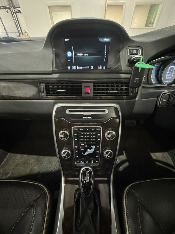 Volvo V70 D3 136 R Design Nav White #15