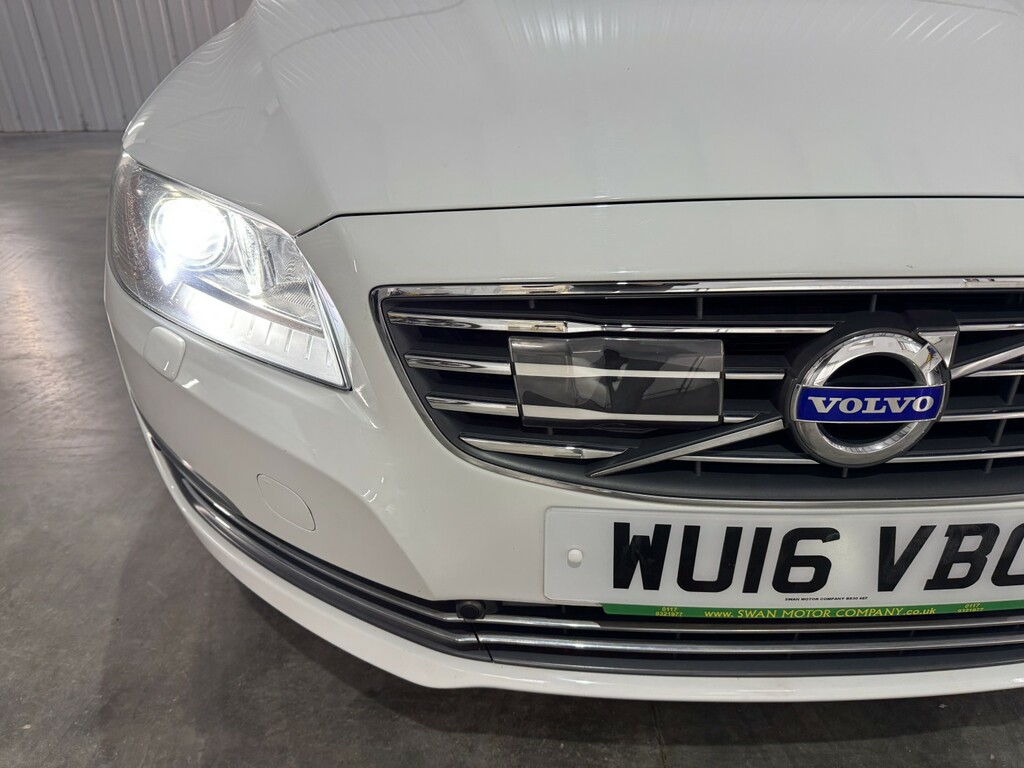 Volvo V70 D3 136 R Design Nav White #7