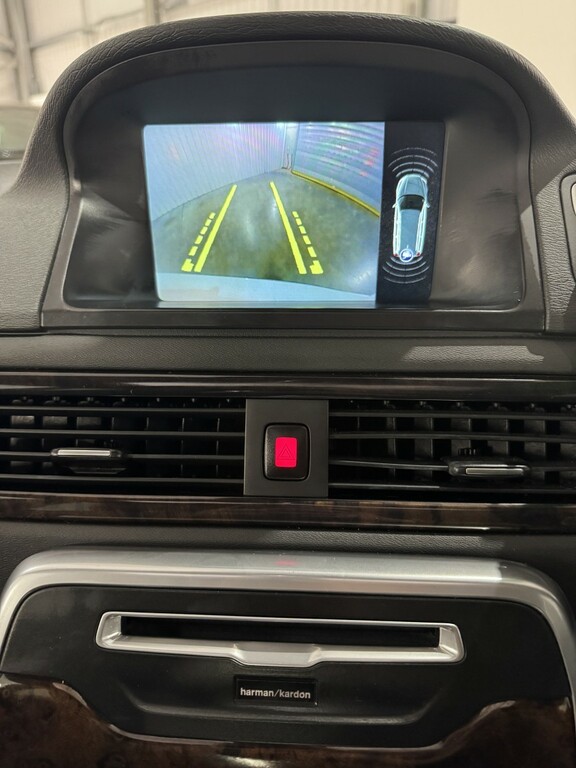 Volvo V70 D3 136 R Design Nav White #16