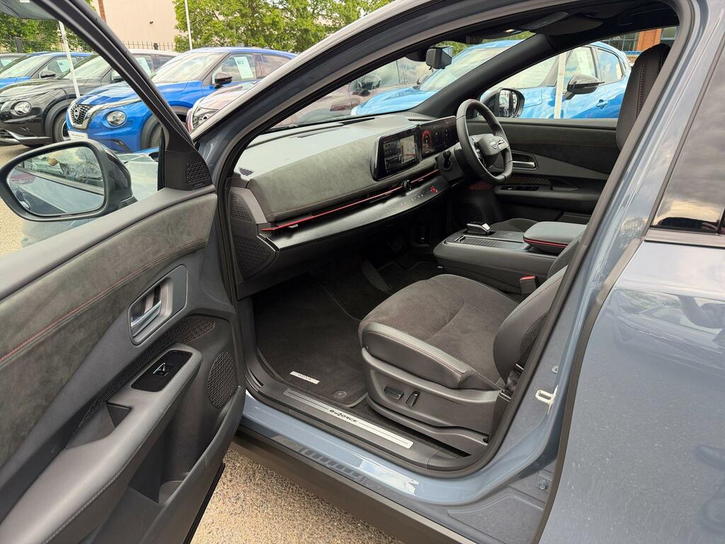 Nissan Ariya 87Kwh Nismo E-4orce 22Kw Charger Grey #2