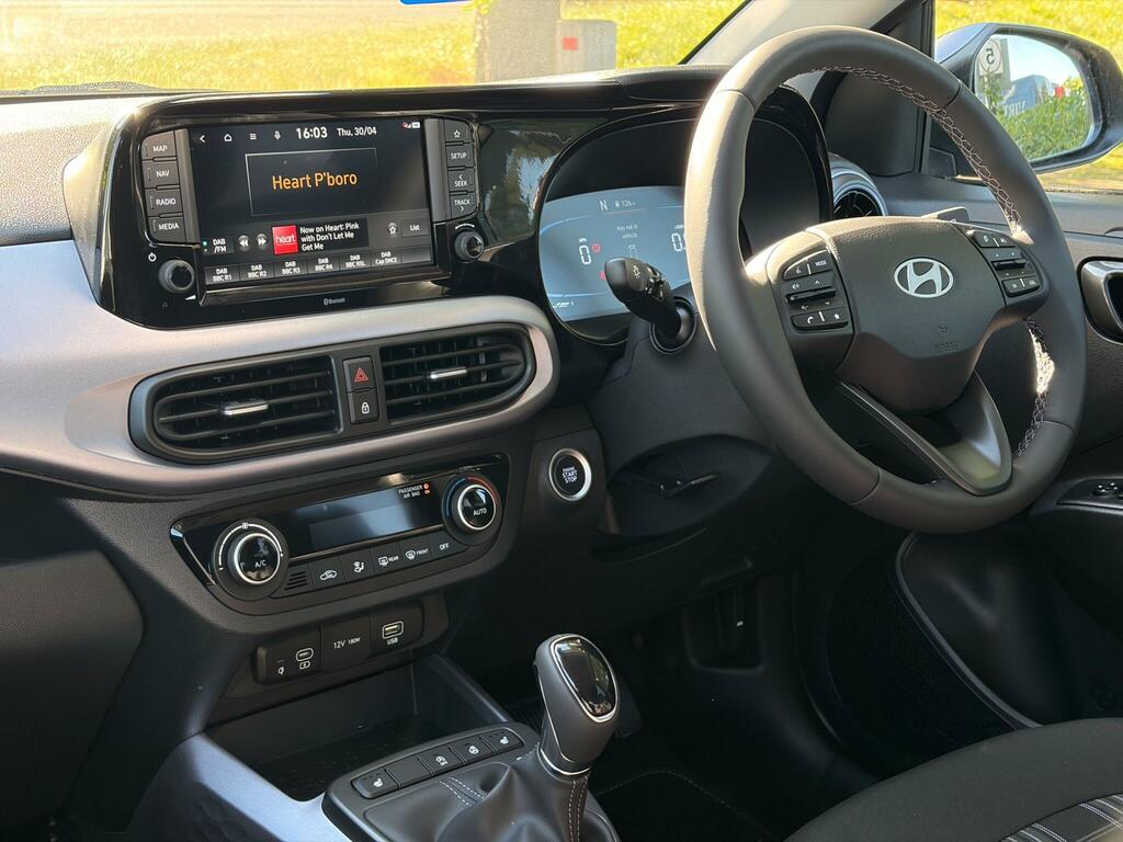 Hyundai I10 1.2 Premium Hatchback Euro 6 Ss AK26PZA Blue #2
