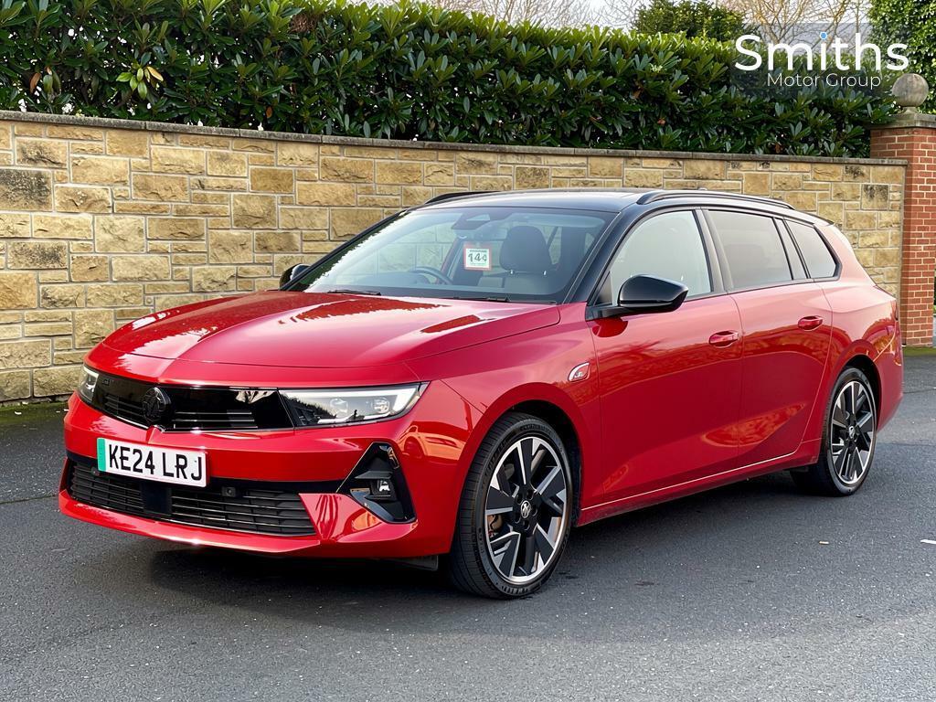 Vauxhall Astra 54Kwh Ultimate Sports Tourer KE24LRJ Red #3