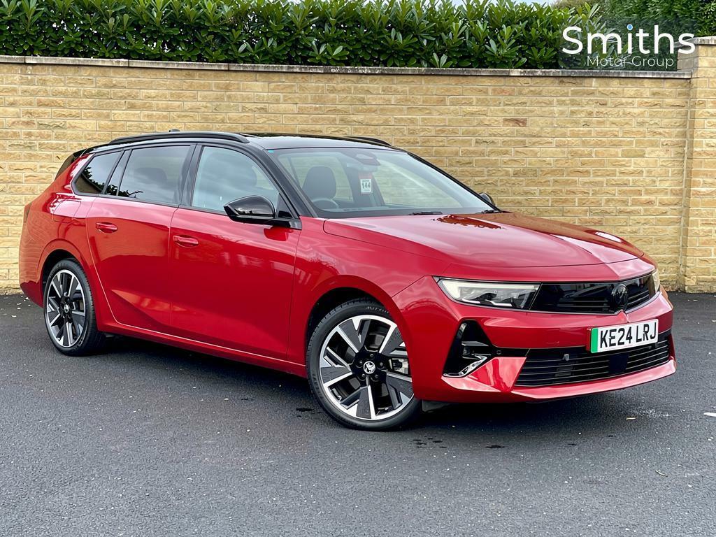 Vauxhall Astra 54Kwh Ultimate Sports Tourer Red