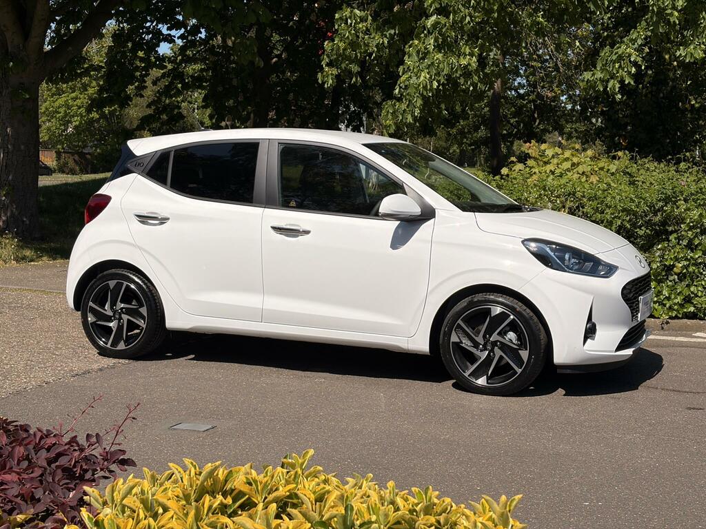 Hyundai I10 1.2 Premium Euro 6 Ss AK26NDZ White #4
