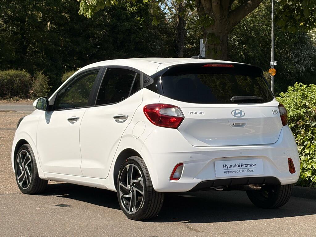Hyundai I10 1.2 Premium Euro 6 Ss AK26NDZ White #3