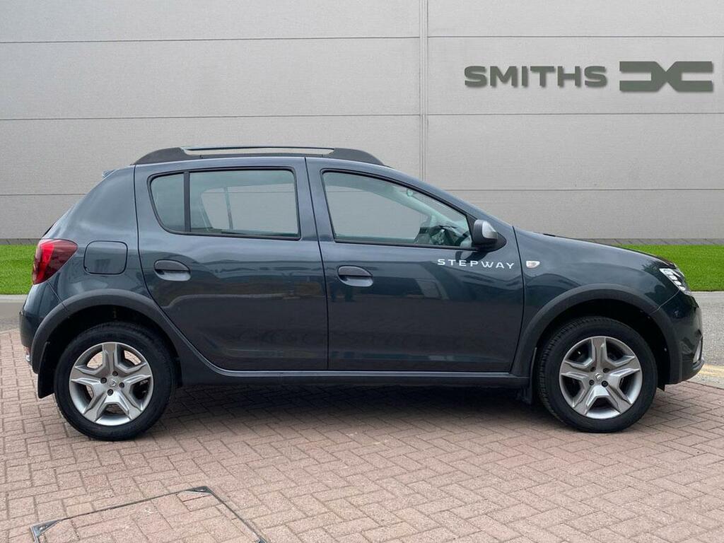 Dacia Sandero Stepway 0.9 Tce Essential Euro 6 Ss AE19YFN Grey #2