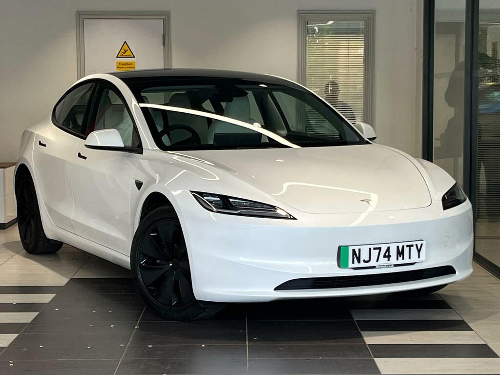 Tesla Model 3 Dual Motor Long Range 4Wde White