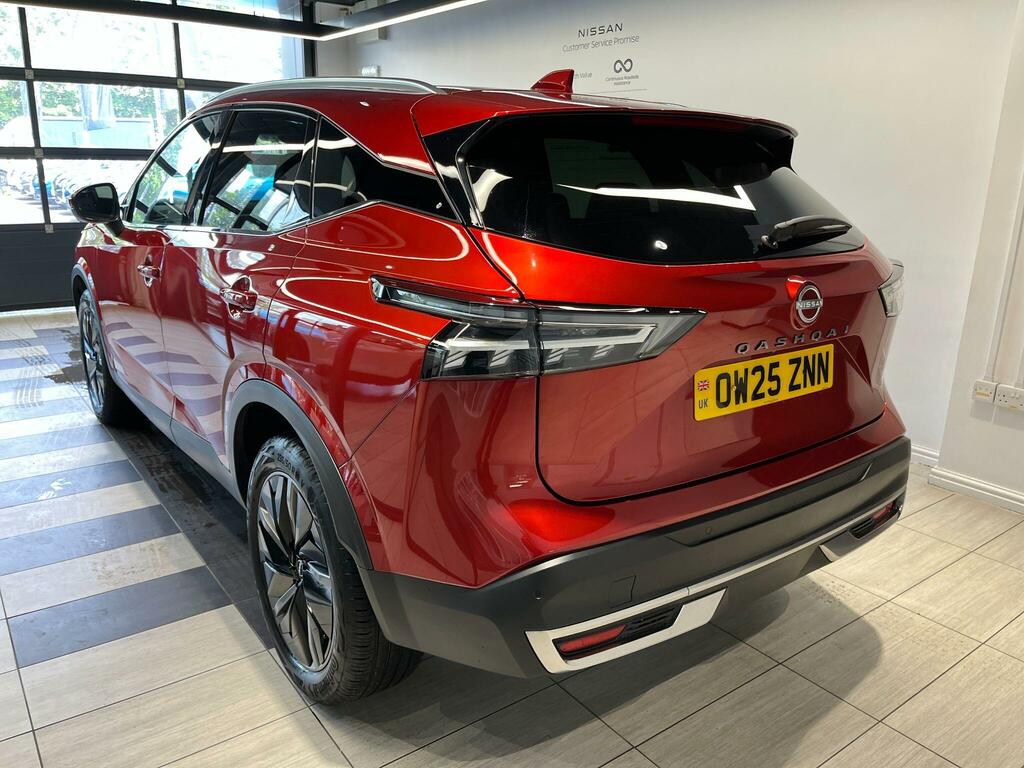 Nissan Qashqai 1.3 Dig-t Mhev Tekna Euro 6 Ss OW25ZNN Red #3
