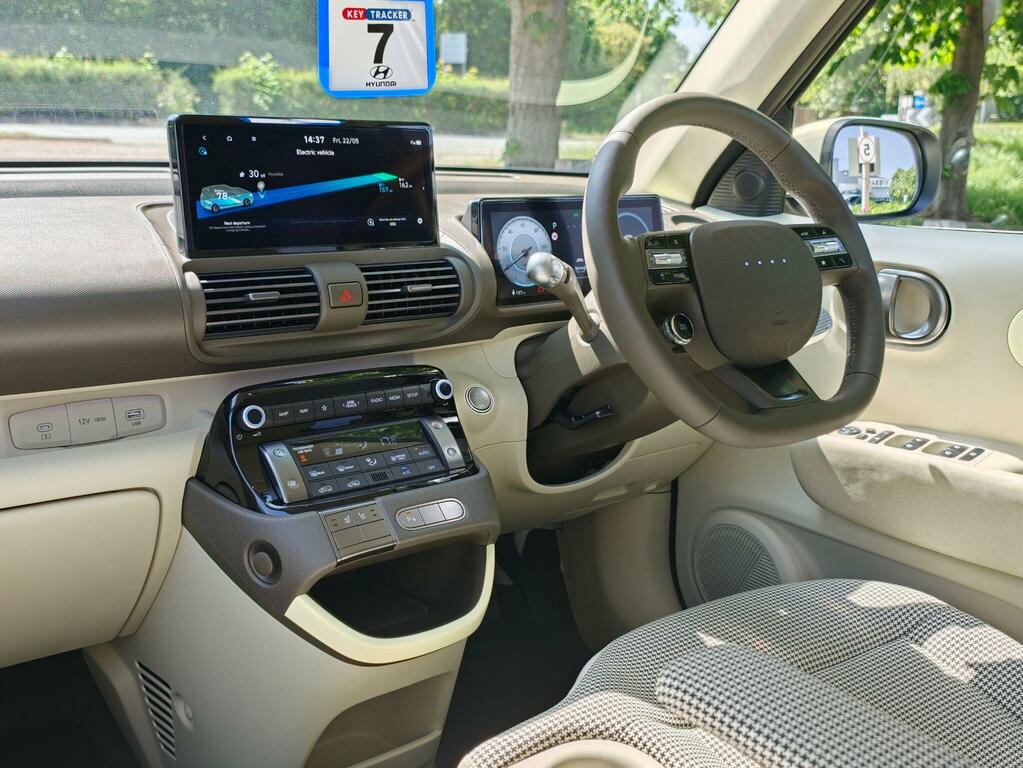 Hyundai Inster Long Range 49Kwh 02 EJ25LXY Yellow #2