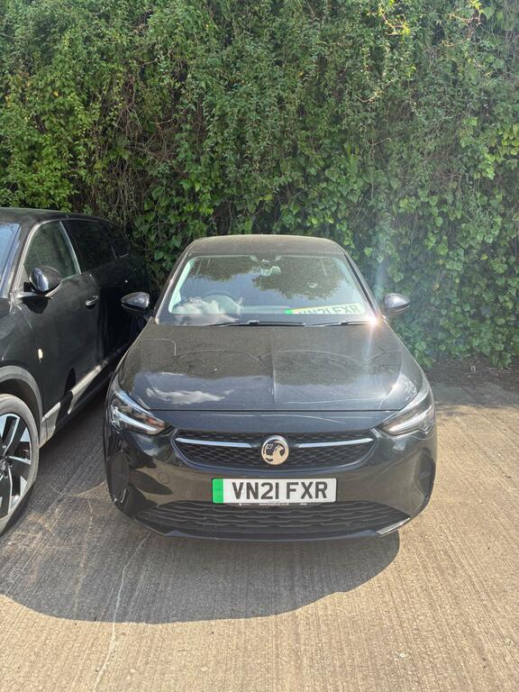 Vauxhall Corsa-e 50Kwh Se Nav Premium 7.4Kw Charger Black