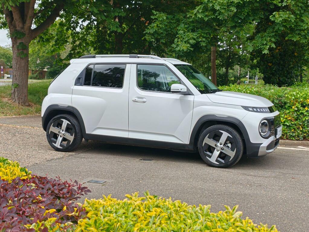 Hyundai Inster Long Range 49Kwh 02 HG25WYX White #4