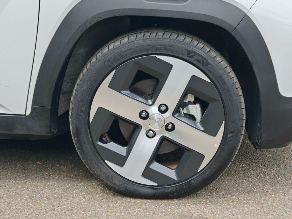 Hyundai Inster Long Range 49Kwh 02 HG25WYX White #5