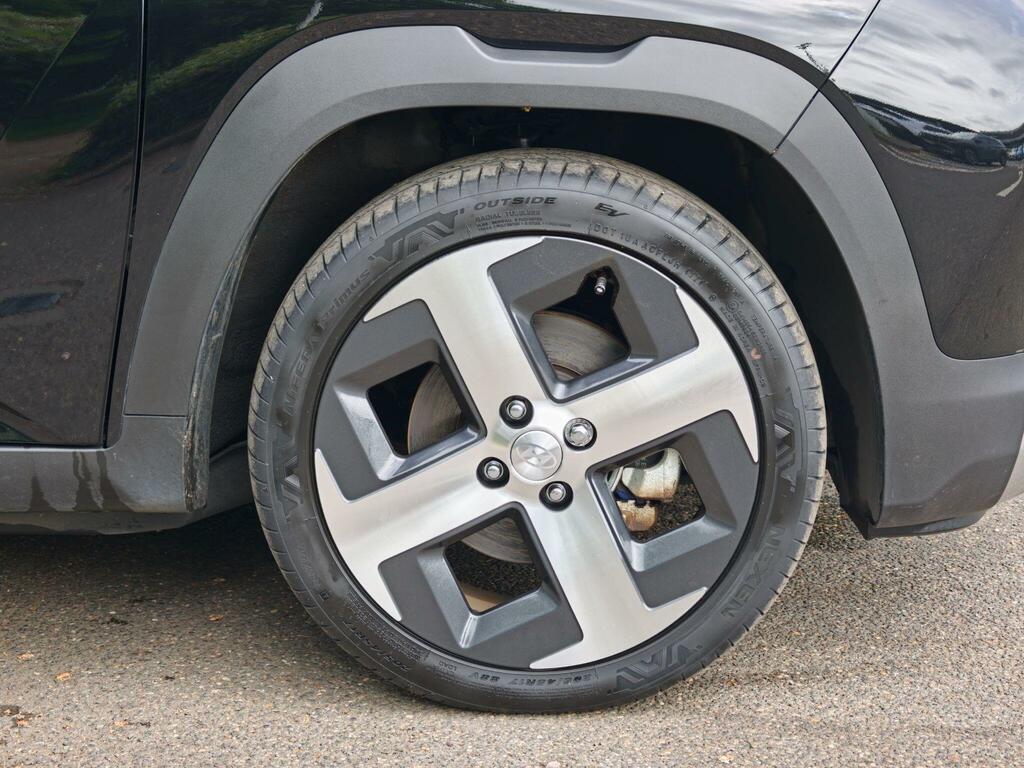 Hyundai Inster Long Range 49Kwh 02 AK25HJN Black #5
