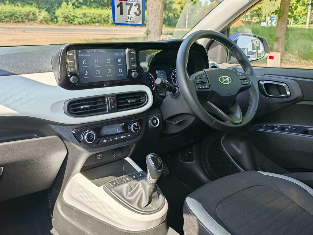 Hyundai I10 1.2 Premium Euro 6 Ss Blue #2