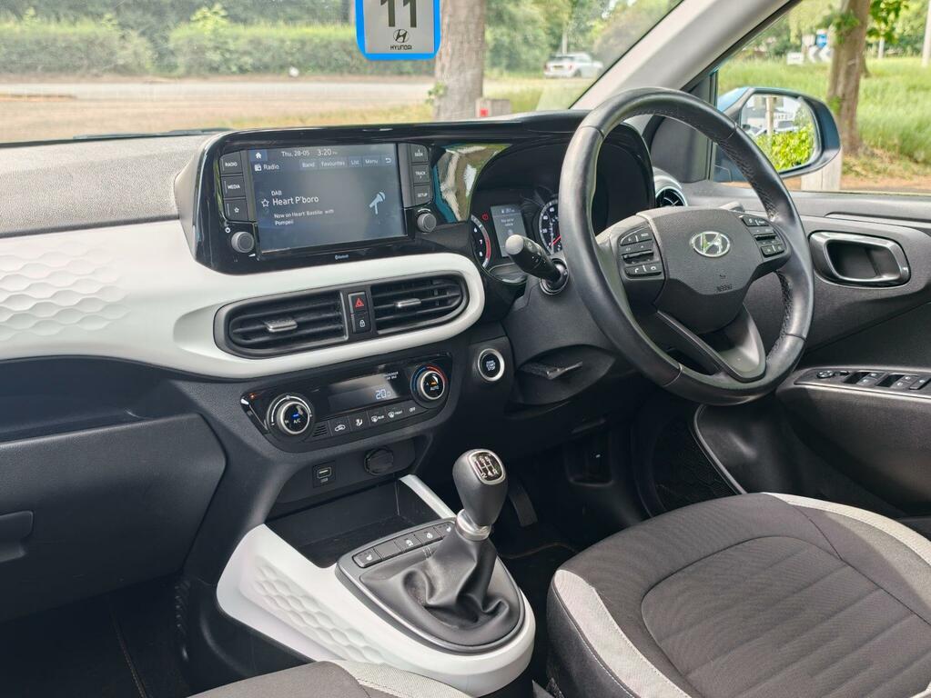 Hyundai I10 1.2 Premium Euro 6 Ss AJ23BXS Blue #2