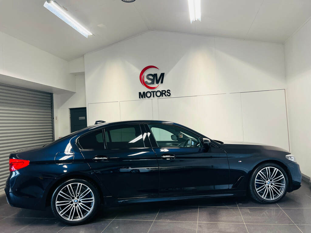 BMW 5 Series 520D M Sport YP18BLX Black #6