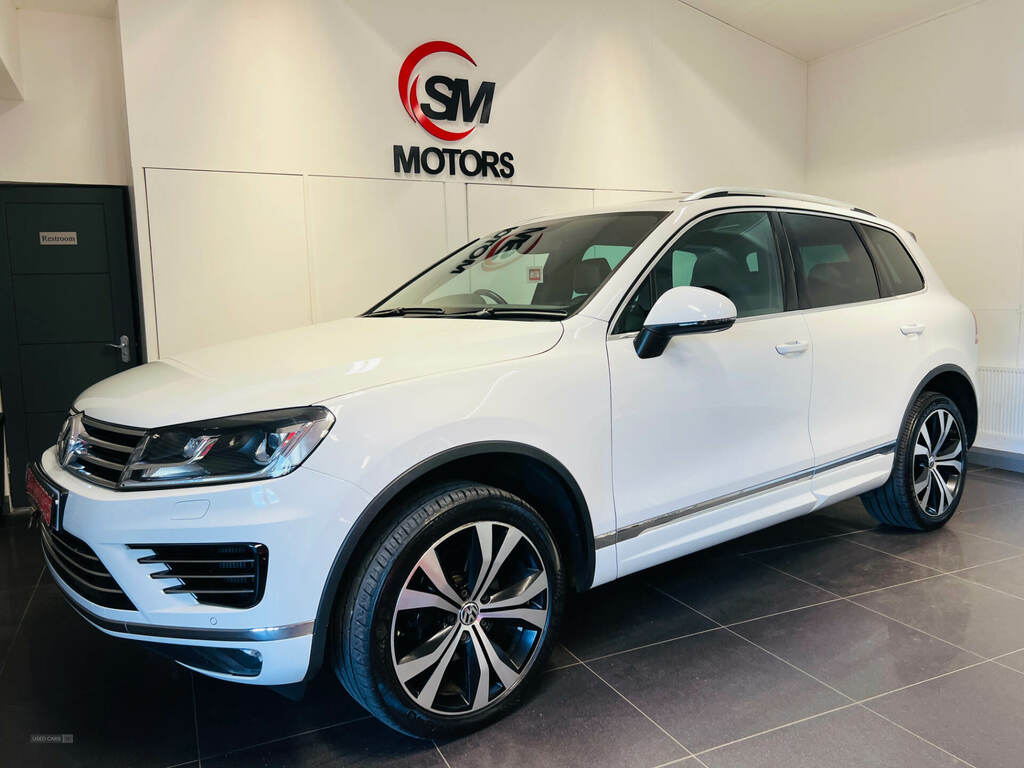 Volkswagen Touareg 3.0 V6 Tdi Bluemotion Tech 262 R-line Tip White