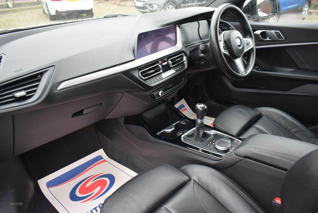 BMW 1 Series 118I M Sport DU20UBZ White #3