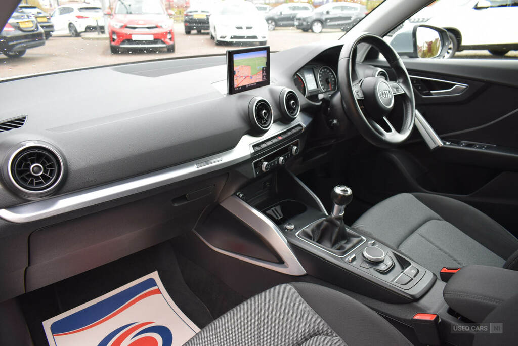 Audi Q2 1.0 Tfsi Sport SR17LLE Silver #3
