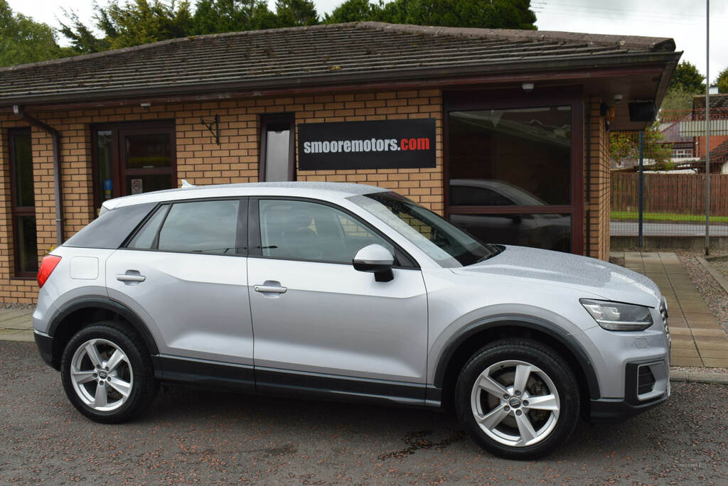 Audi Q2 1.0 Tfsi Sport SR17LLE Silver #2