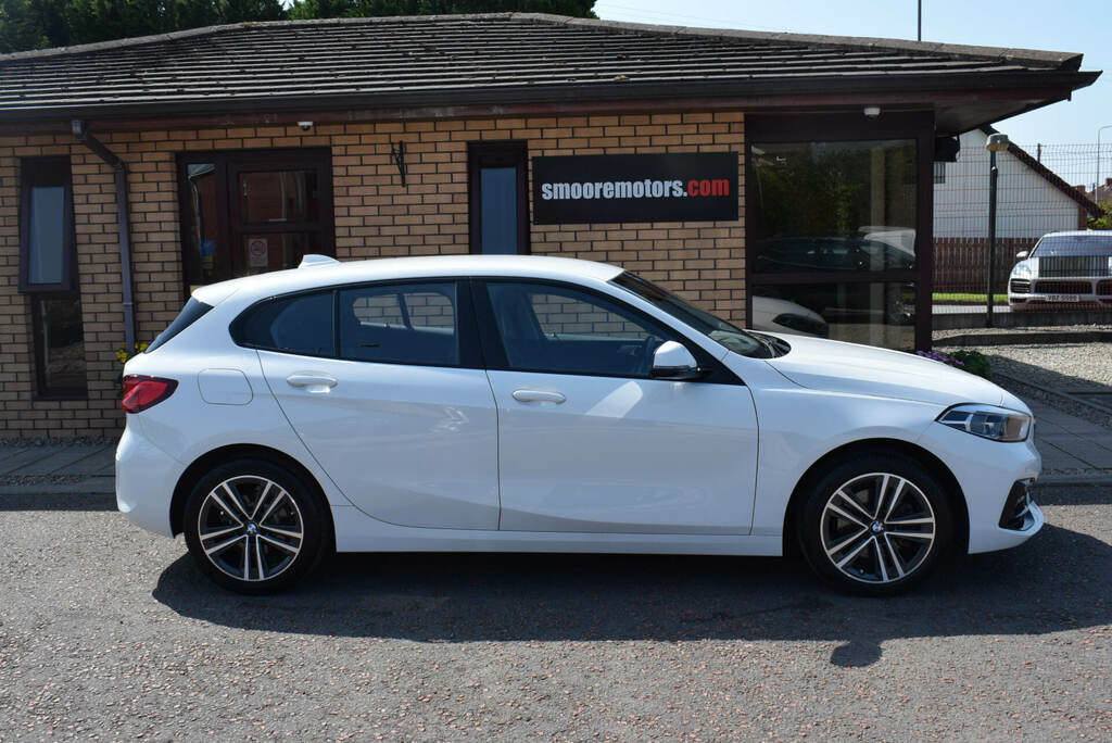 BMW 1 Series 118I 136 Sport Live Cockpit Professional AMZ1813 White #3