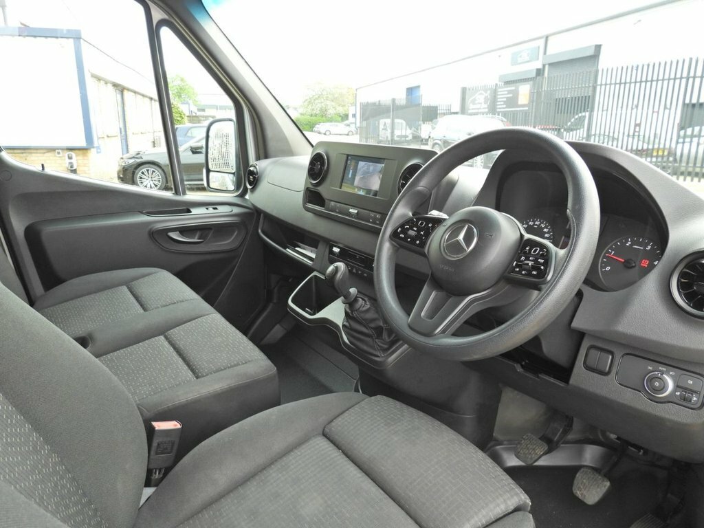 Mercedes-Benz Sprinter 2L Premium HX73WCO Silver #3